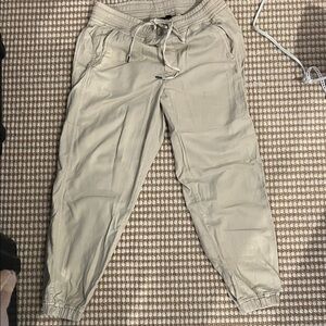 GAP Off-White Textured Drawstring Pants